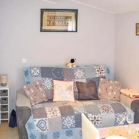 Amazing In With 1 Bedrooms And Wifi * Dax