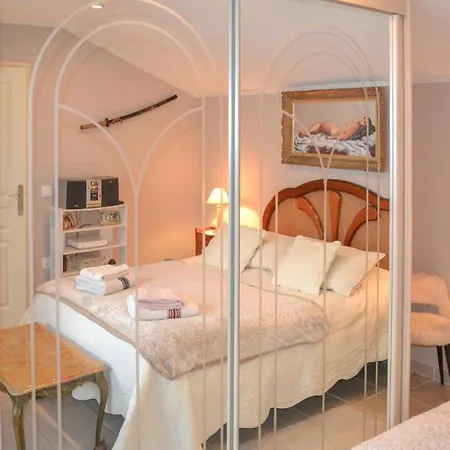 Amazing In With 1 Bedrooms And Wifi
