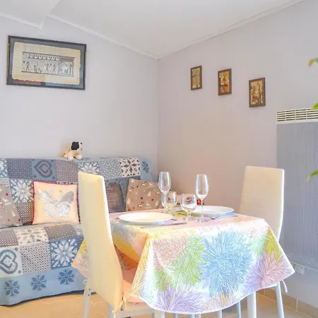 Amazing In With 1 Bedrooms And Wifi Ferienhaus *